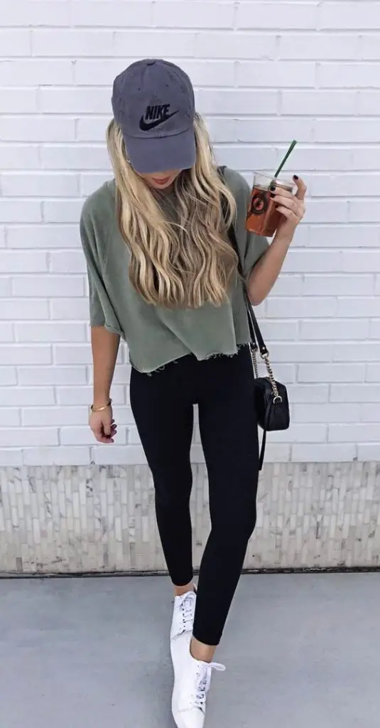 Leggings and on sale sneakers tumblr