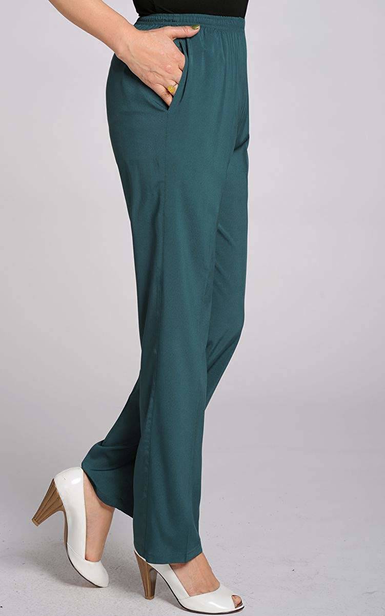 green pant for women