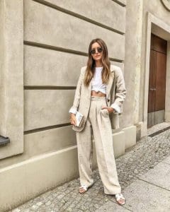 Wide leg trousers